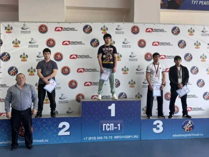 Новороссийские борцы завоевали 7 медалей чемпионата края