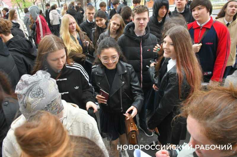 Новороссийские девятиклассники сдали пробник по математике