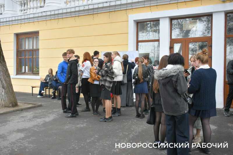 Новороссийские девятиклассники сдали пробник по математике