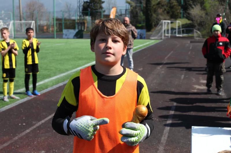 Новороссийские футболисты играли без запасных и завоевали бронзу всероссийского турнира