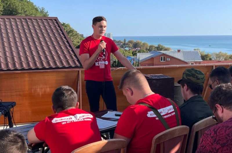 Новороссийский комсомолец &ndash; о Ленине и о себе