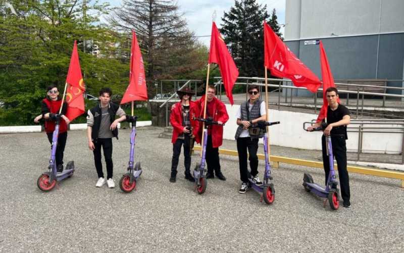 Новороссийский комсомолец &ndash; о Ленине и о себе