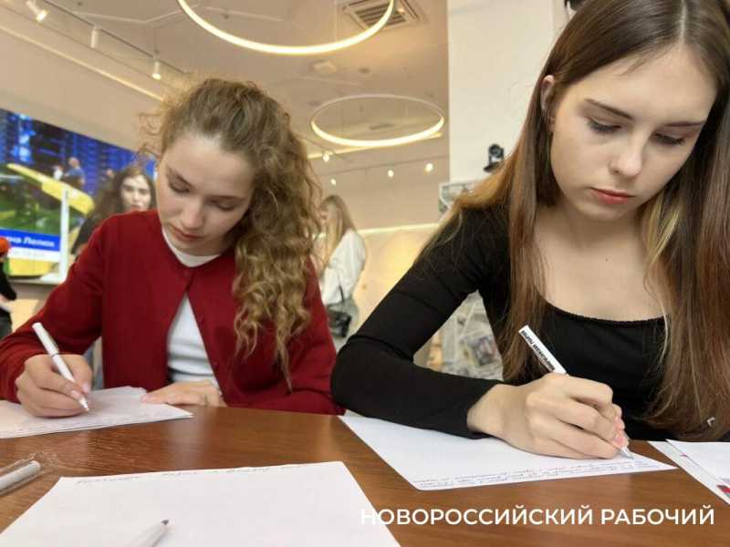 &laquo;Новороссийский рабочий&raquo; выяснил у студентов, почему им интересно читать газету