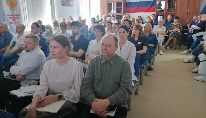 Подвиг ценой жизни: в Новороссийском клиническом центре ФМБА почтили память медиков &ndash; участников ликвидации последствий аварии на Чернобыльской АЭС
