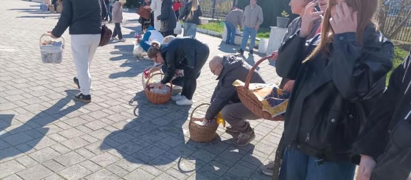 Православные новороссийцы отмечают праздник Светлой Пасхи