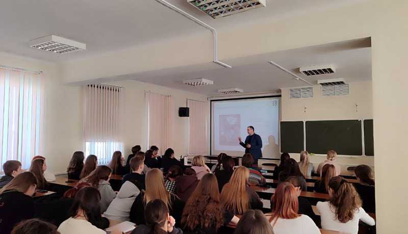 Представители Общественного совета при УМВД России по городу Новороссийску организовали серию профилактических мероприятий для молодежи