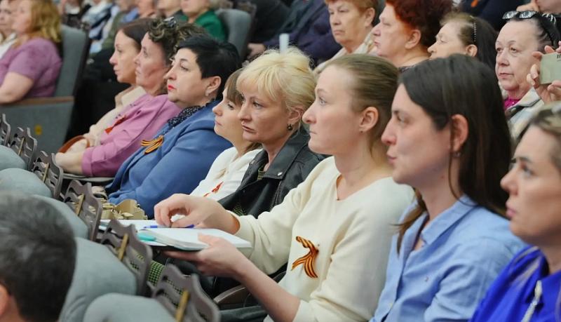 В администрации Новороссийска обсудили механизмы оповещения населения о возможных угрозах и обеспечение надежных укрытий