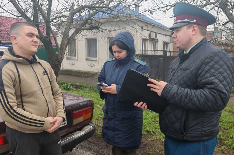 В Ейске прошёл совместный рейд по выявлению должников