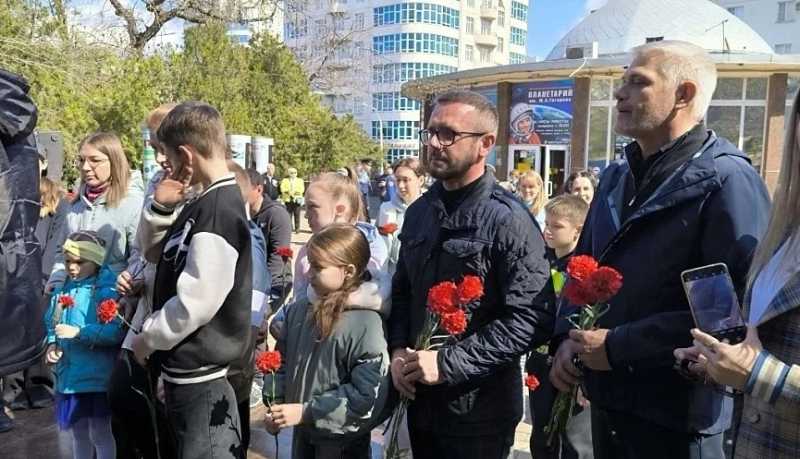 В городе-герое Новороссийске День космонавтики отметили яркими культурно-просветительскими и спортивными мероприятиями, объединившими взрослых и детей