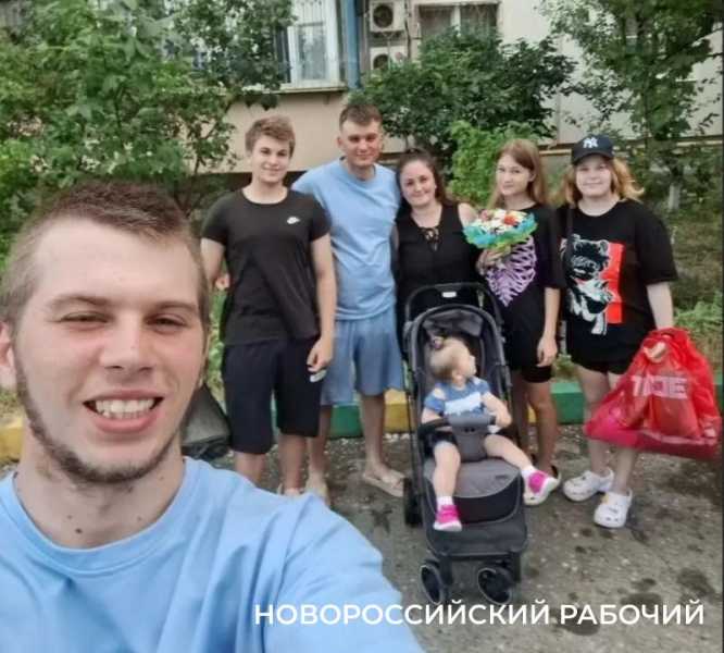 В Новороссийске 24 -летний «отец-одиночка» воспитывает двух девочек