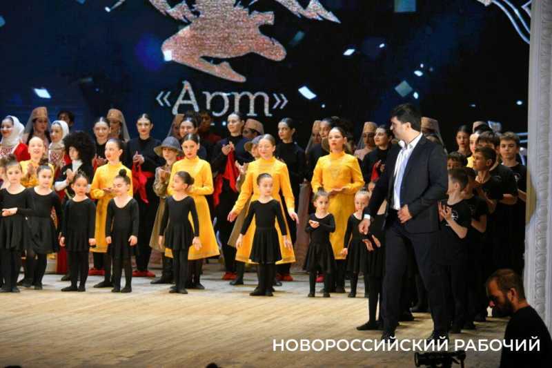В Новороссийске ярко и красиво отметила 5 –летие местная Осетинская автономия