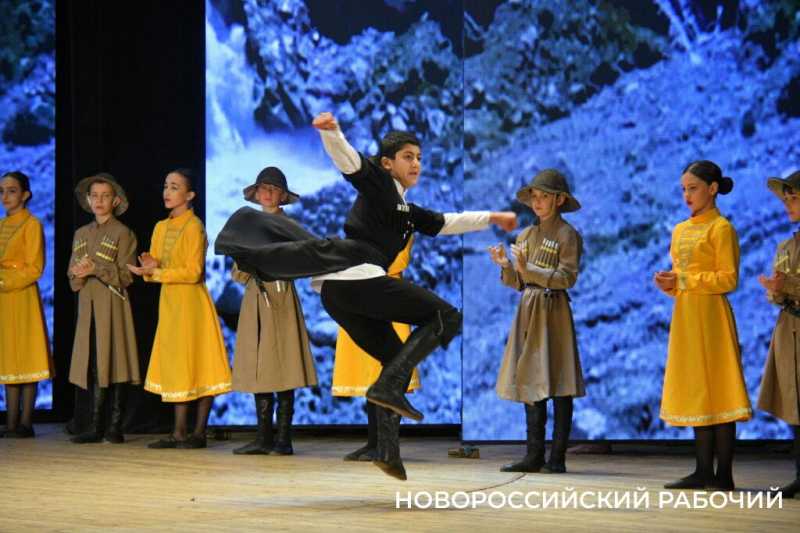 В Новороссийске ярко и красиво отметила 5 –летие местная Осетинская автономия