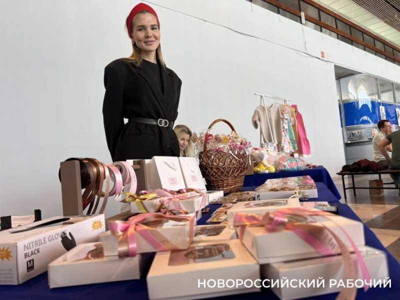 В Новороссийске на ярмарке вакансий мужской работой интересовались девушки. Кому удалось получить работу?