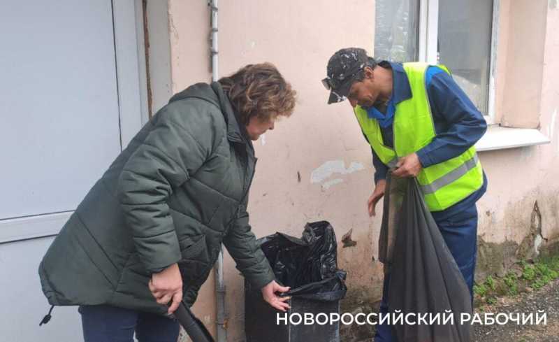 В Новороссийске на работу взяли кубинцев Карлоса (Коля), Реньера (Рома) и Фансеку (Ваня)