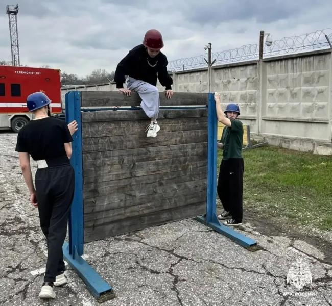 В Новороссийске прошла эстафета по пожарно&ndash;спасательному спорту &laquo;дети против родителей&raquo;