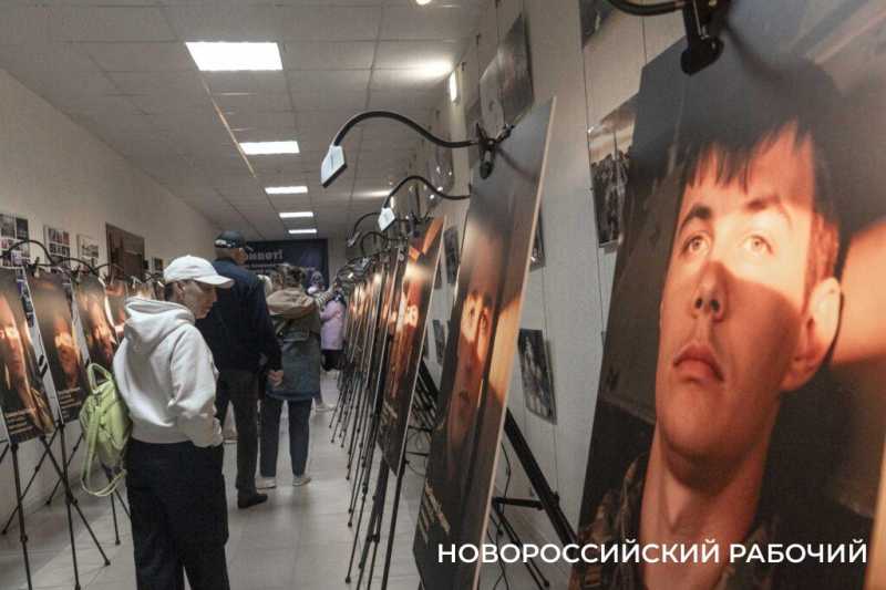 В Новороссийске прошла необычная фотовыставка &laquo;Свет души моей&raquo;