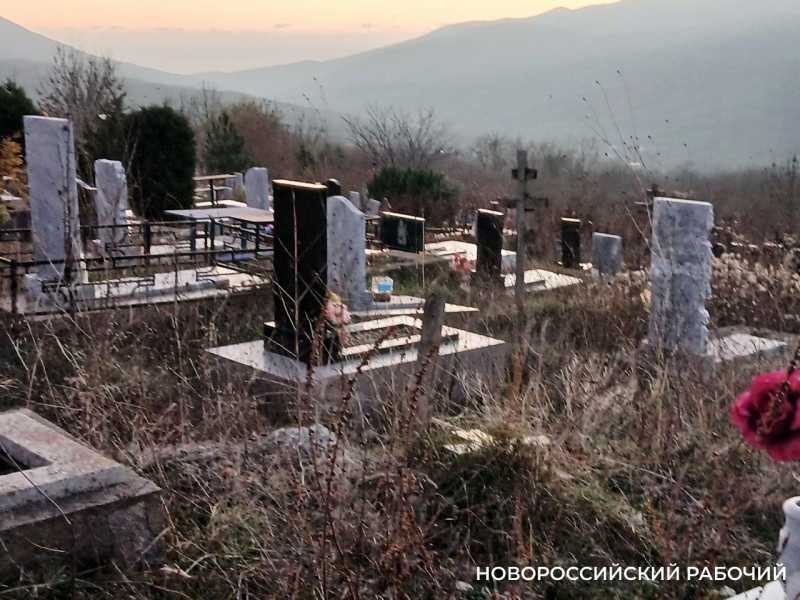 В Новороссийске тела доставляют в морг бесплатно. А частники просят за это деньги