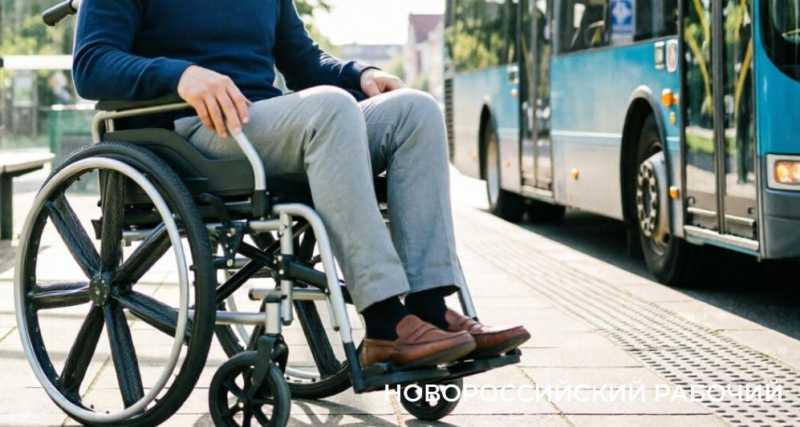 В Новороссийске водитель низкопольного троллейбуса отказался выдвинуть &laquo;пандус&raquo; инвалиду