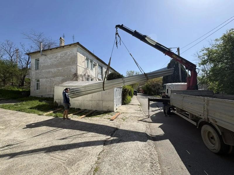 В Новороссийске восстанавливают дом, пострадавший при атаке БПЛА