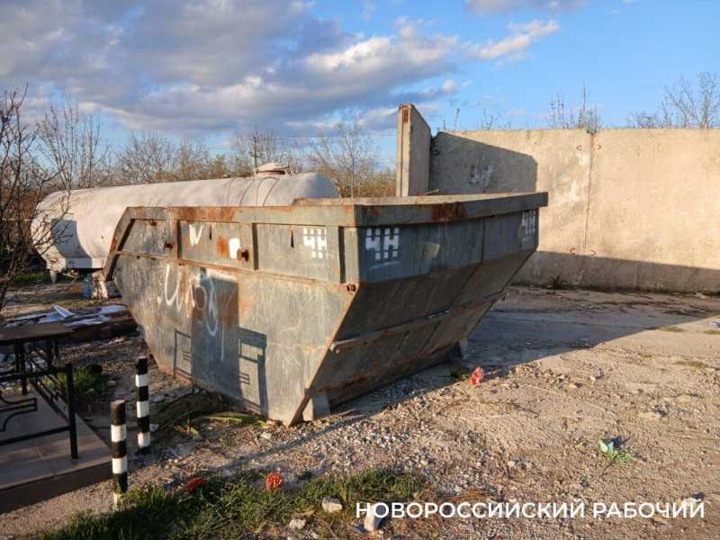 В Новороссийске заторы по дороге на кладбища стали меньше