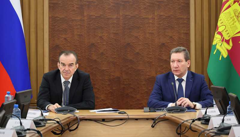 Вениамин Кондратьев: Первомайские шествия проводить не будем