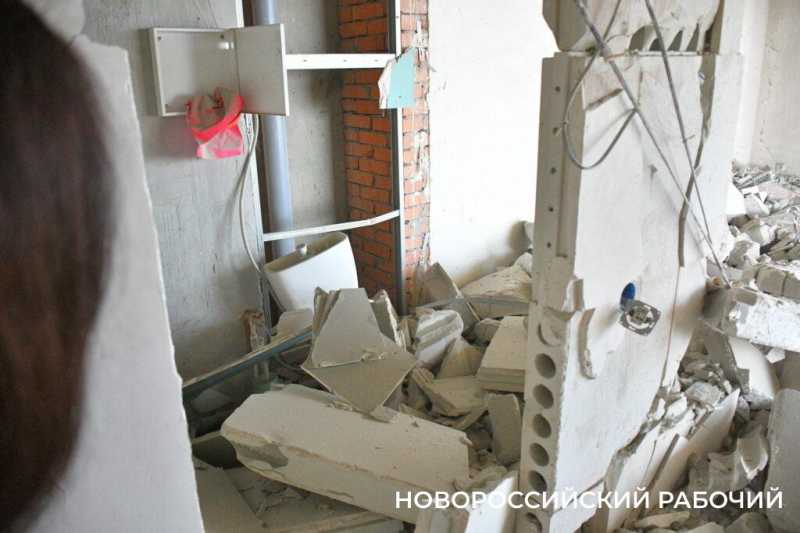 Жители пострадавшего от атаки БПЛА дома в Новороссийске рассказали о чуде спасения