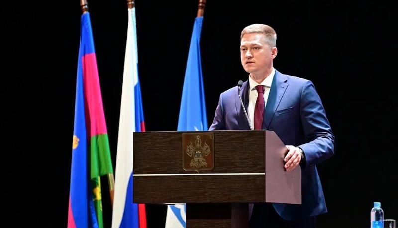 На зональном совещании подвели итоги деятельности территориальных органов общественного самоуправления и наградили 12 руководителей ТОС Новороссийска
