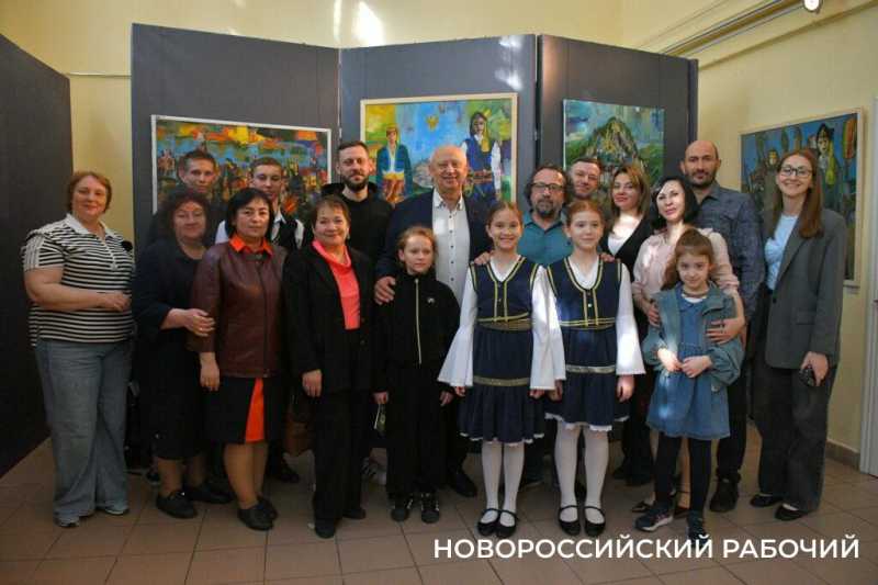Новороссийцам показали мир Понтийских греков