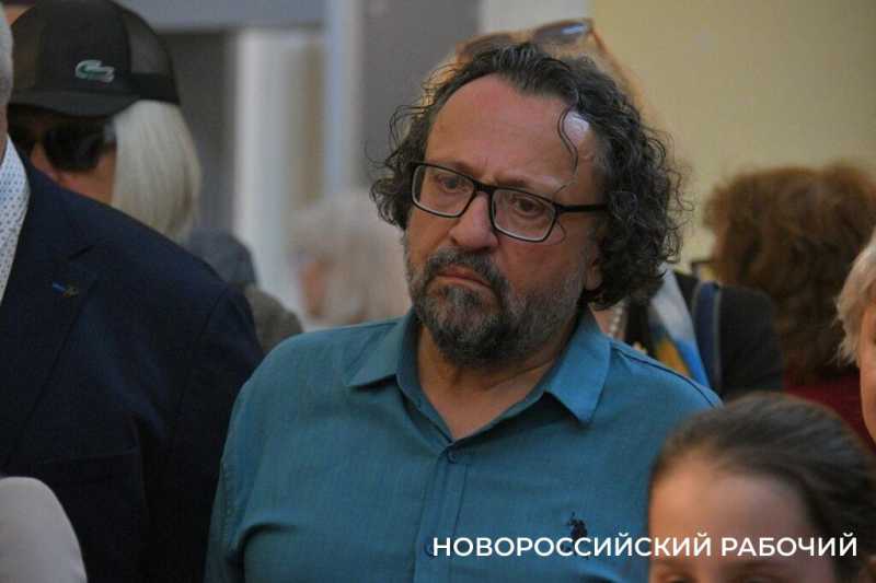 Новороссийцам показали мир Понтийских греков
