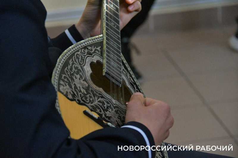 Новороссийцам показали мир Понтийских греков