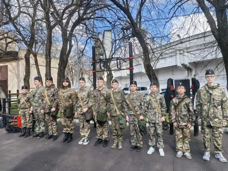 Новороссийская школа приглашает пополнить кадетские классы