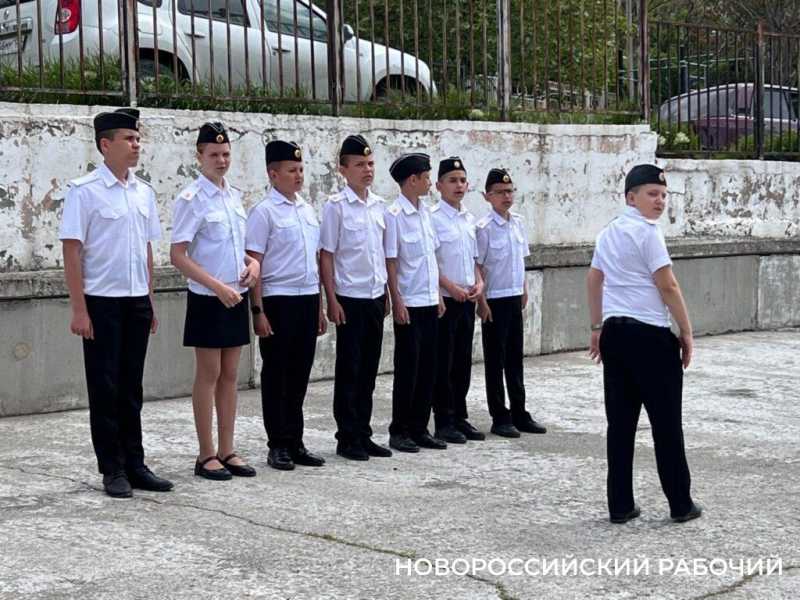 Родители Новороссийска уверены, что у них «украли» кадетскую школу. Что скажут краевые чиновники?
