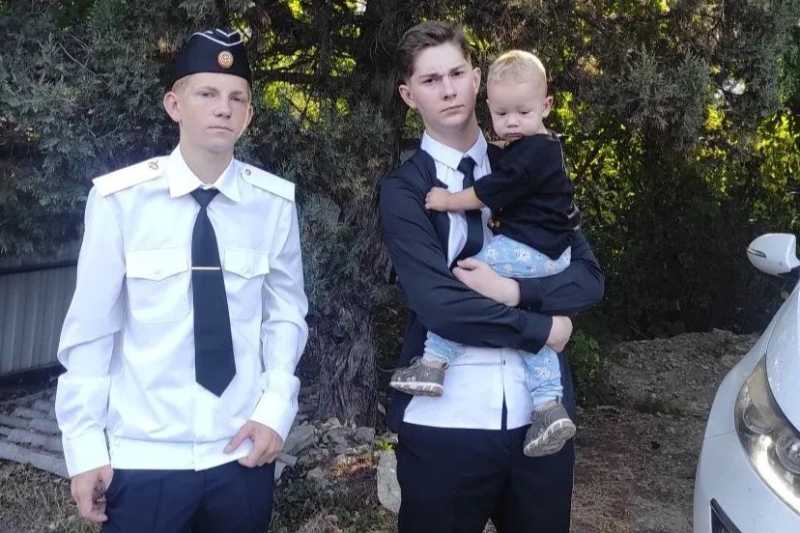 Родители Новороссийска уверены, что у них «украли» кадетскую школу. Что скажут краевые чиновники?