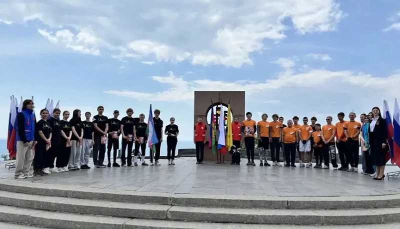Участники краевой велосипедной патриотической туриады «Эстафета памяти» посетили город-герой Новороссийск