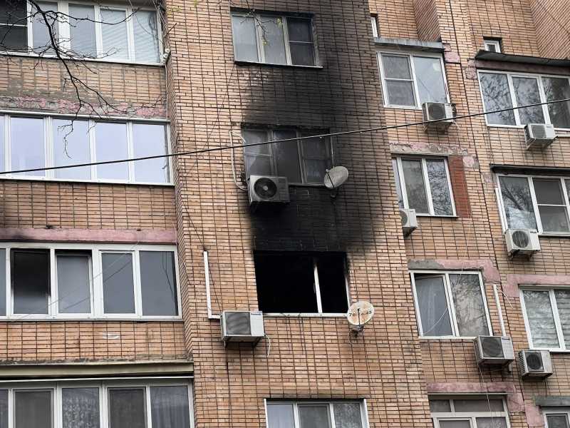 В центре Новороссийска оперативно потушен пожар