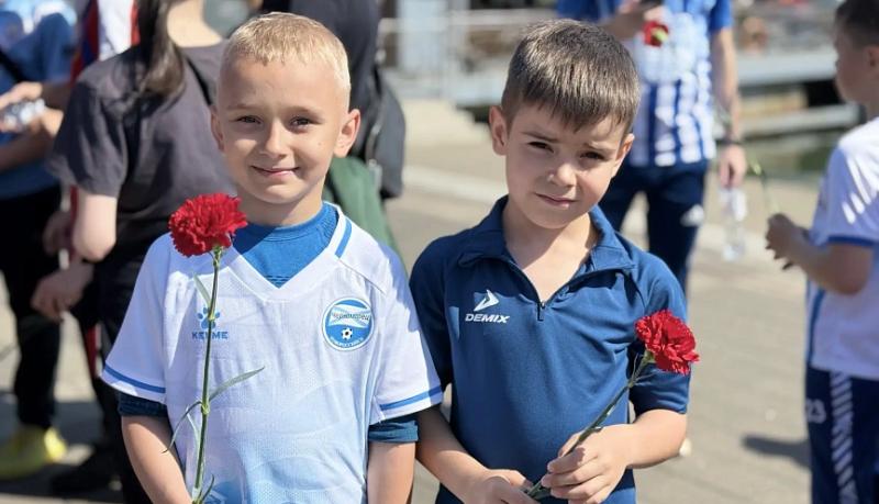 В городе-герое Новороссийске прошла легкоатлетическая эстафета в рамках краевой акции &laquo;Спортсмены Кубани &ndash; во славу Победы&raquo;