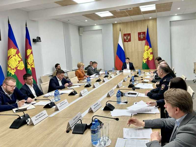 В Краснодарском крае 13 муниципалитетов опережают по поступлениям неналоговых доходов показатели аналогичного периода 2025 года