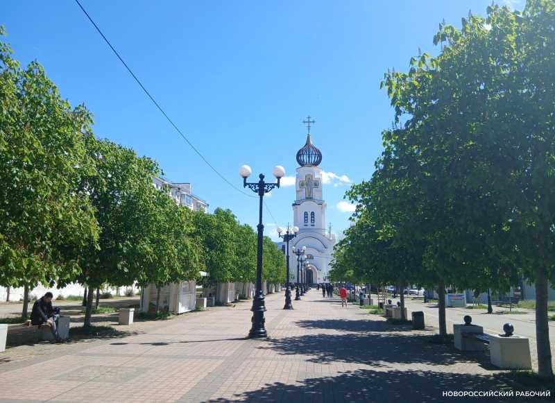 В Новороссийске была Станичка, где жили казаки, работал колхоз и высаживались куниковцы