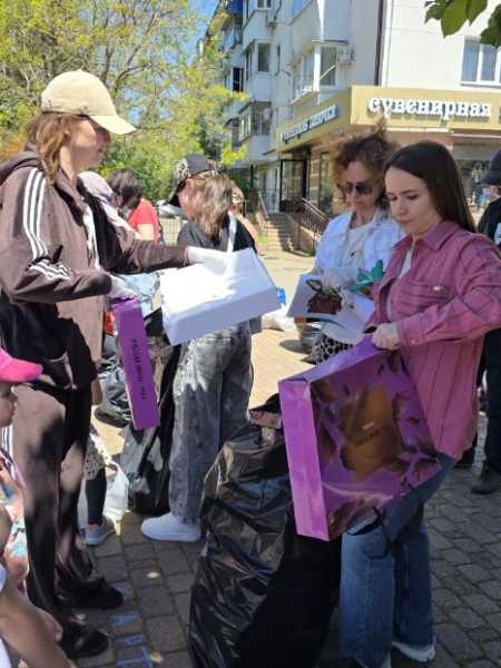 В Новороссийске начали собирать на переработку старые пластиковые карточки