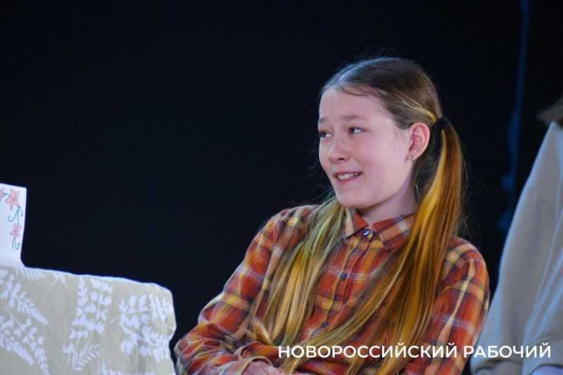 В Новороссийске школьные театры взращивают будущих звезд сцены