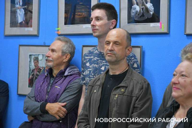 В Новороссийске старый фотоклуб отметил юбилей новой выставкой