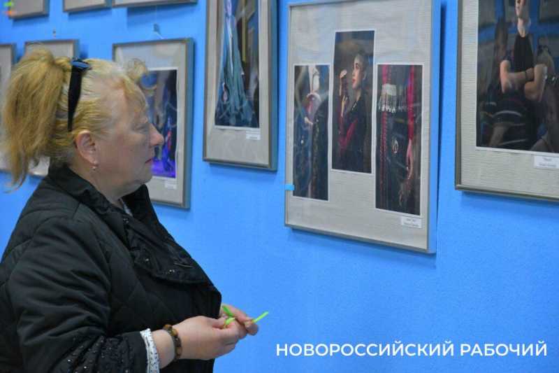 В Новороссийске старый фотоклуб отметил юбилей новой выставкой