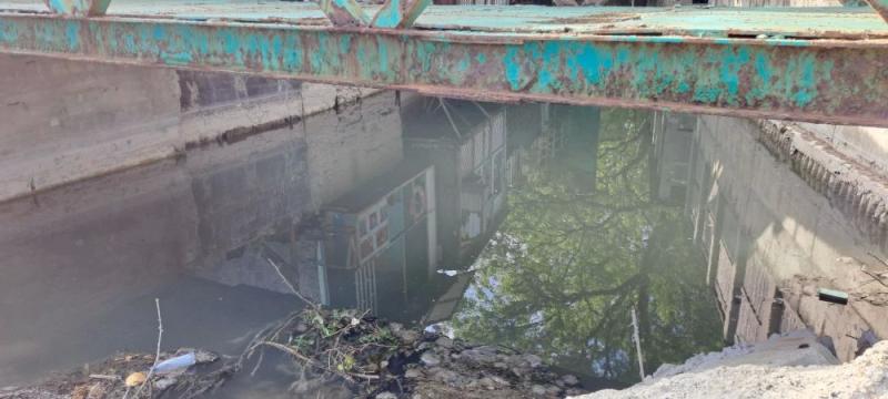В Новороссийске жители следят за качеством воды, которая идет в море после очистных