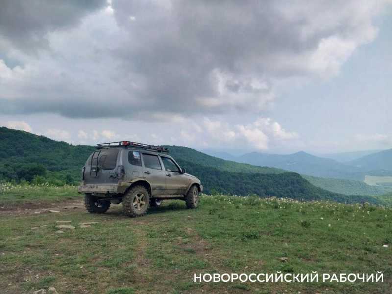 В природном парке под Новороссийском у мототуристов начали изымать мотоциклы