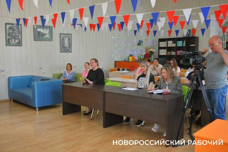 387 заявок со всей страны! В Новороссийске проходит литературный фестиваль имени Павла Когана