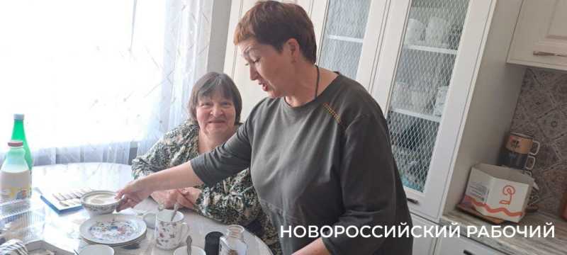 8 июня &mdash; День соцработника. &laquo;Я в стариках вижу  детей, которые нуждаются в помощи. Им многое прощается&raquo;