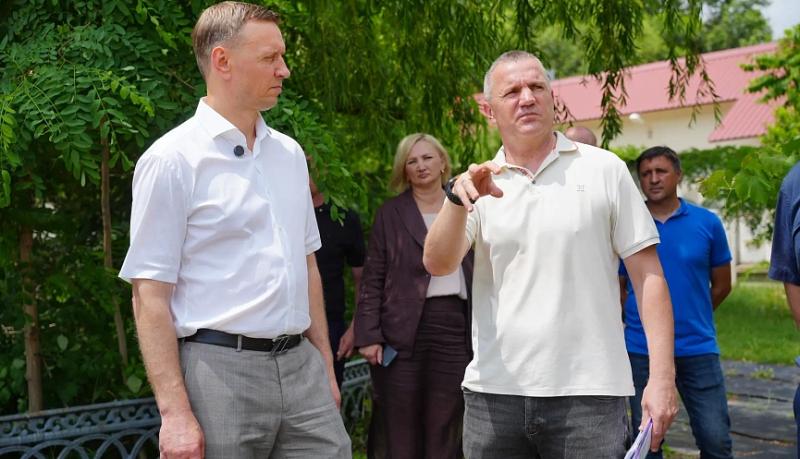 Андрей Кравченко посетил учебно-тренировочную базу «Черноморец»