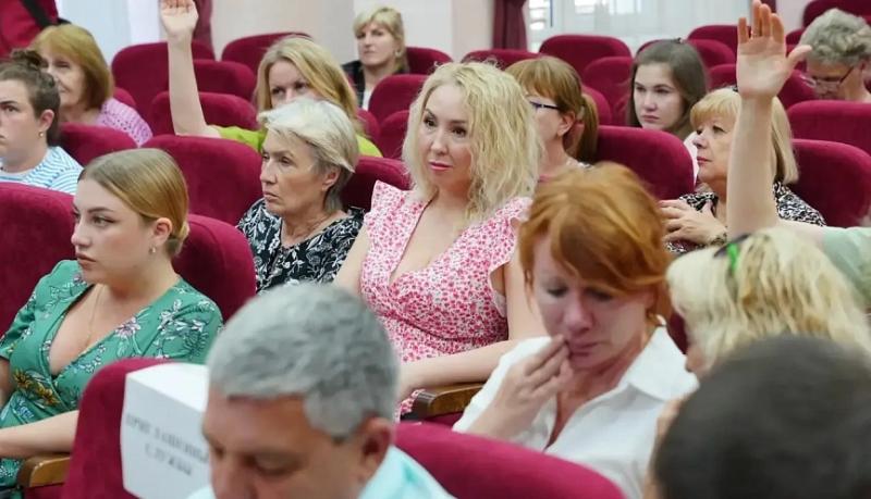 Андрей Кравченко принял участие в работе координационного совета Приморского района