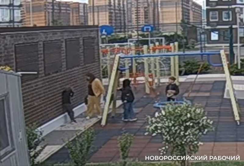 «Дети избивали моего ребенка» — так объяснила свой поступок женщина, ударившая мальчика в Новороссийске
