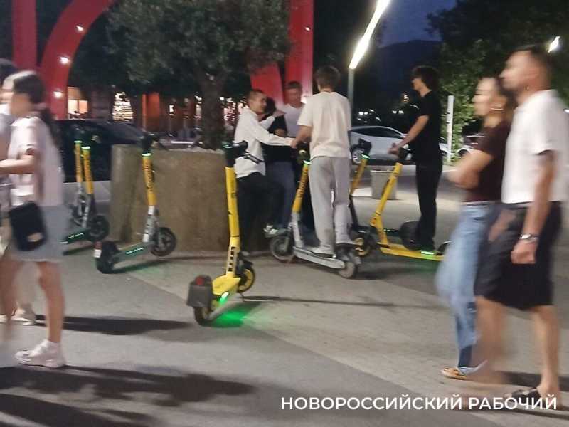 Молодые жители Новороссийска выбирают место встречи у &laquo;Бочки&raquo;